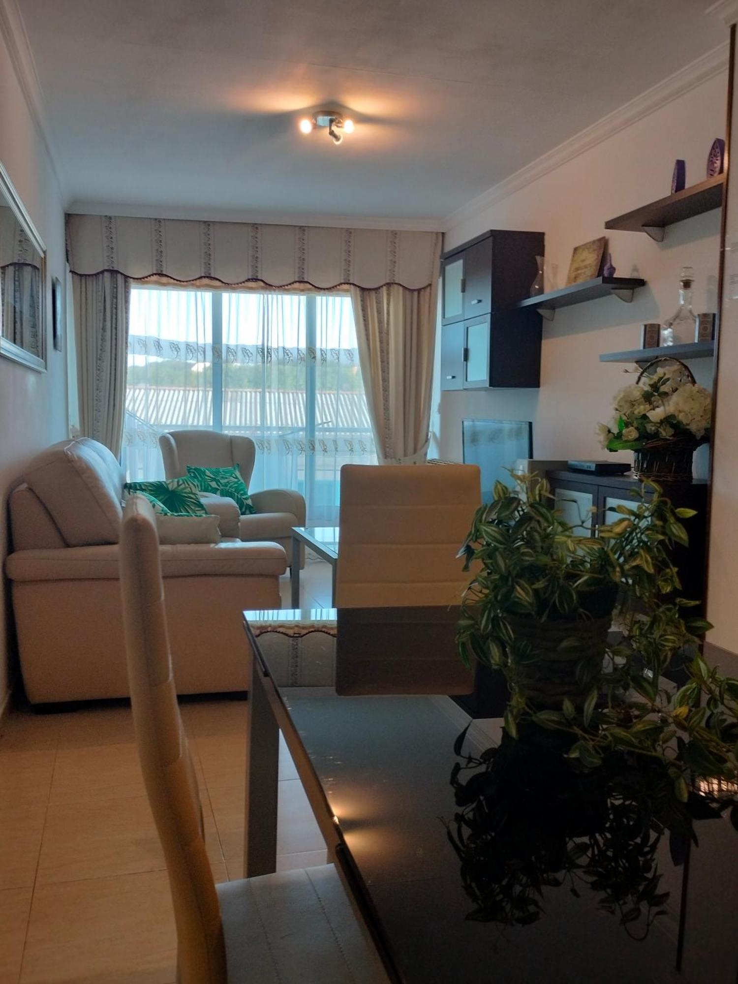 L&L Livin & Live Apartment อาร์ซูอา ภายนอก รูปภาพ